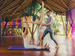BALI 50H ACROYOGA HORIZONTAL 43