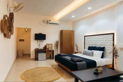 INDIA-RETREAT PHILOSOPHY-50H